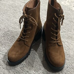 madewell LACE UP LUGSOLE HEELED BOOTS in Burled Wood (brown) Suede size 9